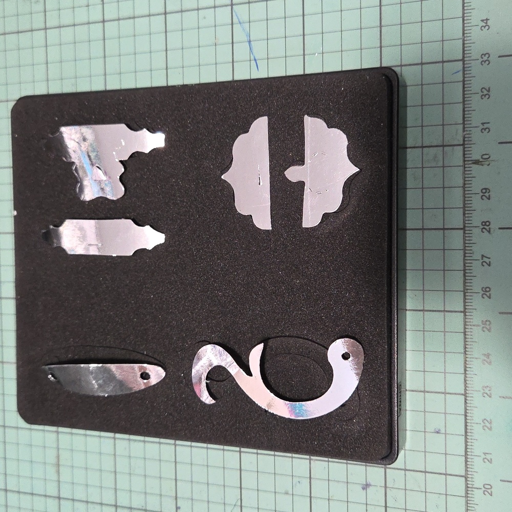 Sizzix Bigz Latches Die